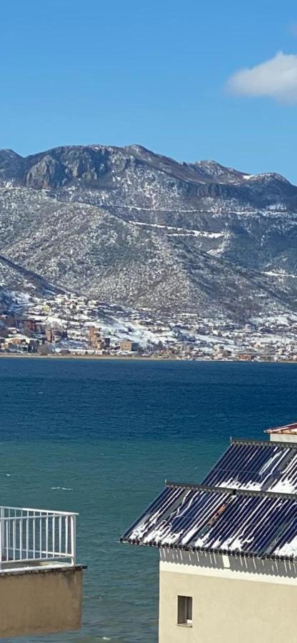 Cozy Lake Front Flat Bequeme Wohnung An Der See Πόγραδετς Εξωτερικό φωτογραφία
